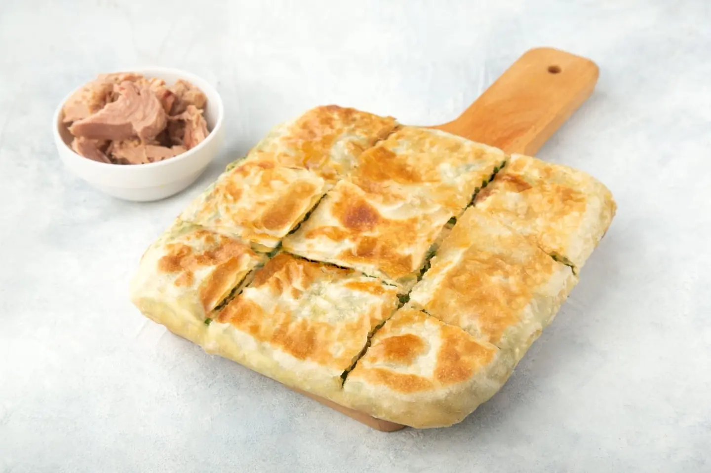 مطبق تونة