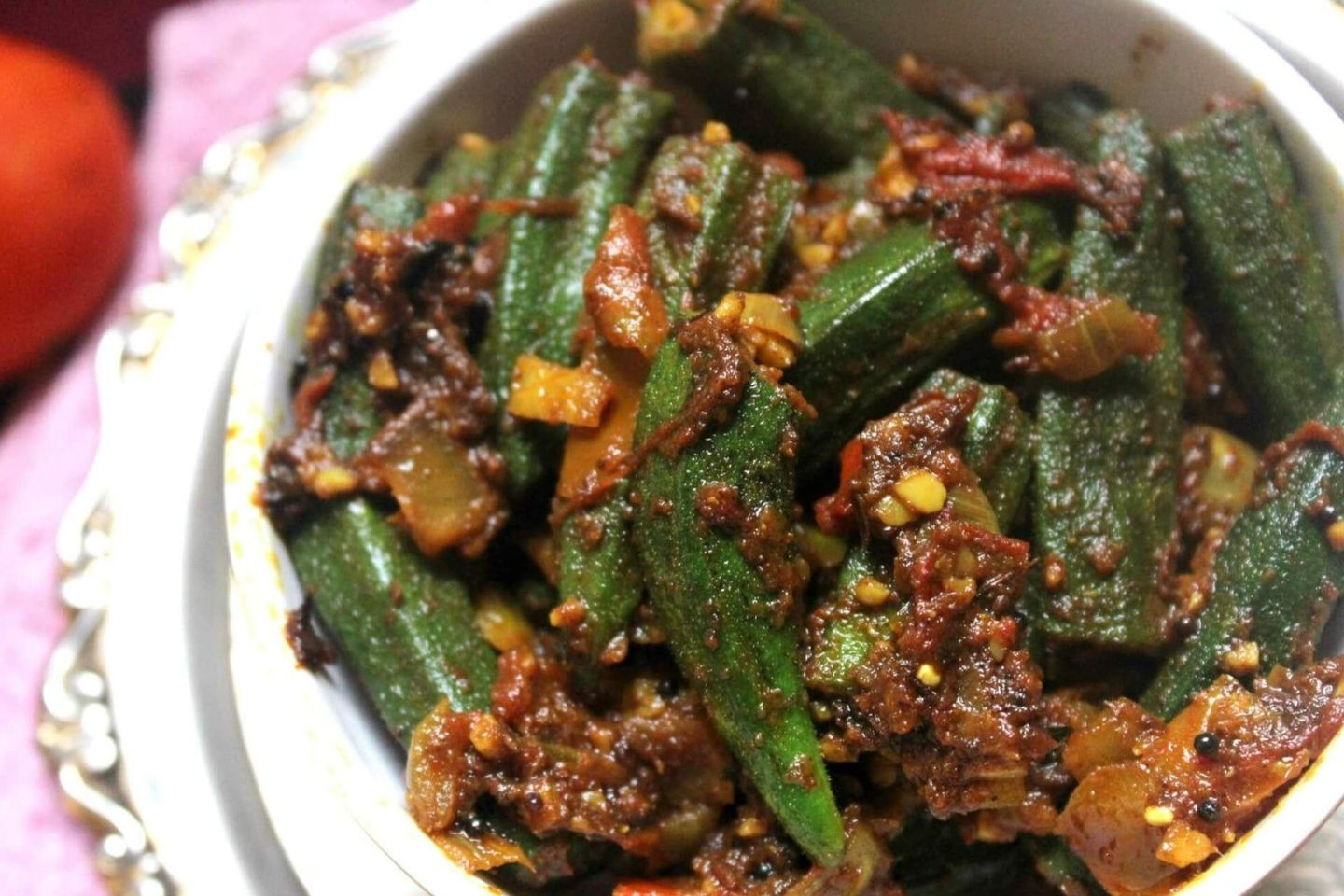 Bhindi Masala With Rotti