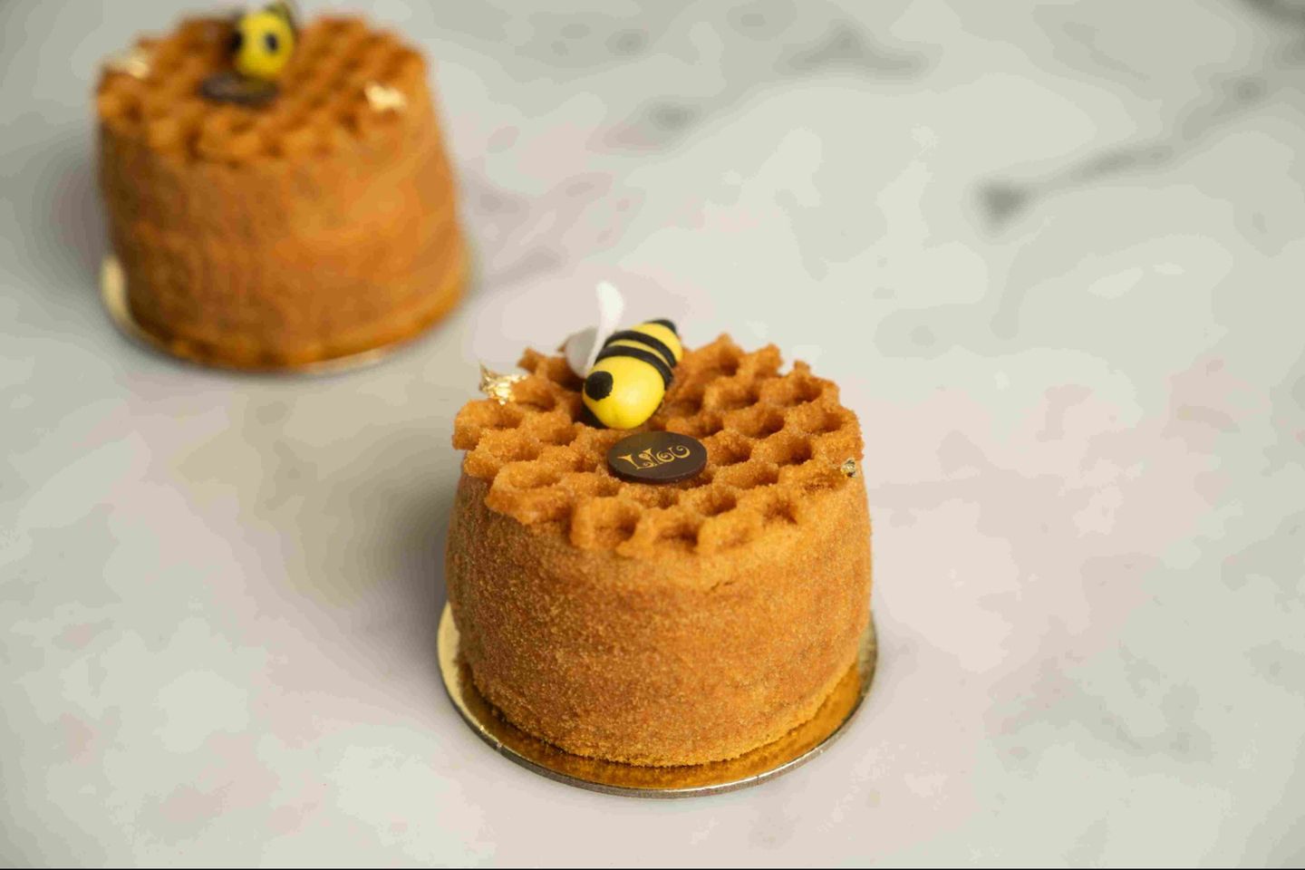 عسل بليس