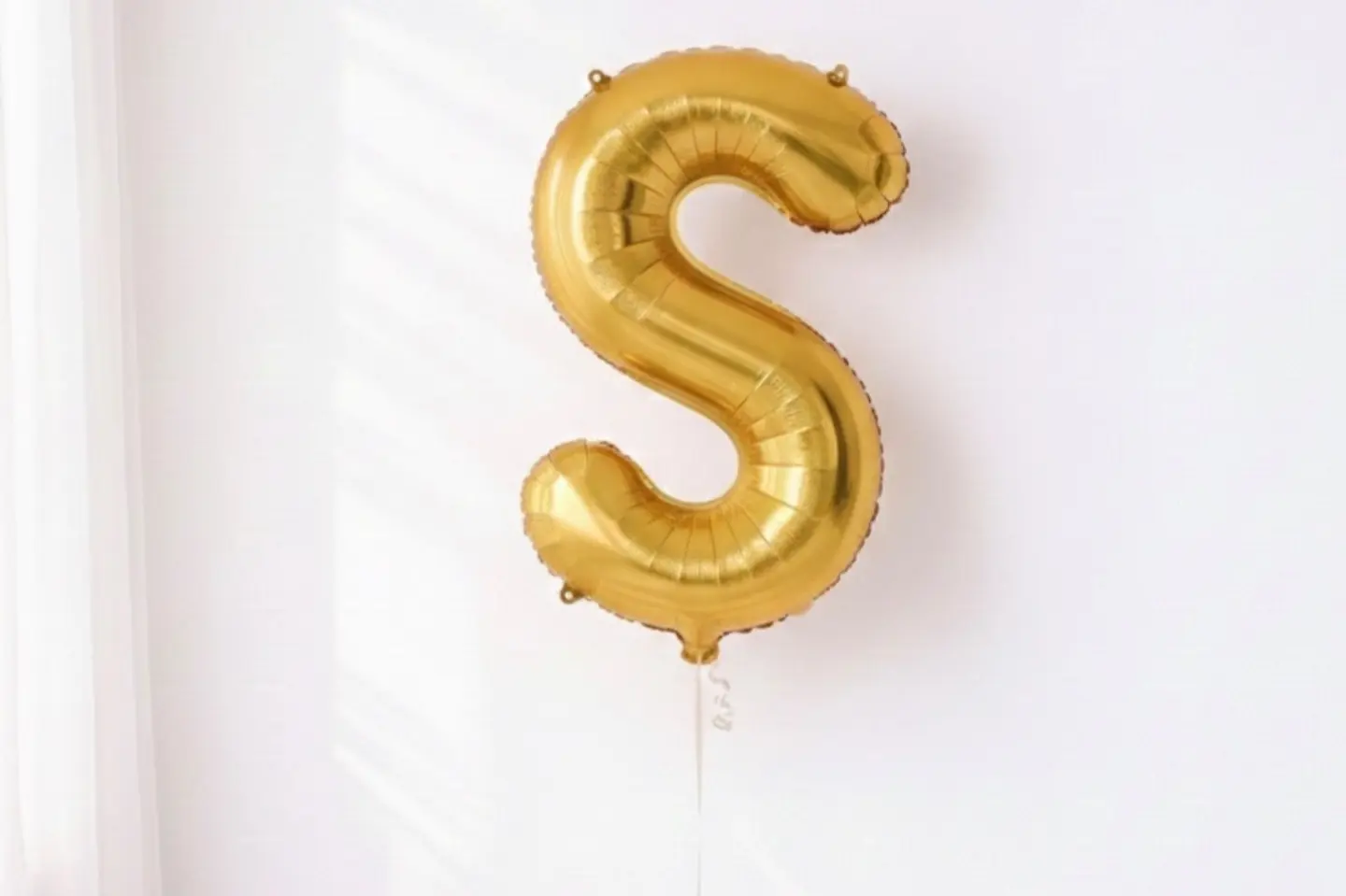 بالونة هيليوم ذهبي حرف