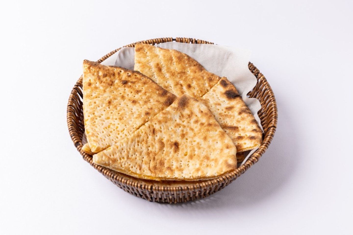 تميس بالجبن