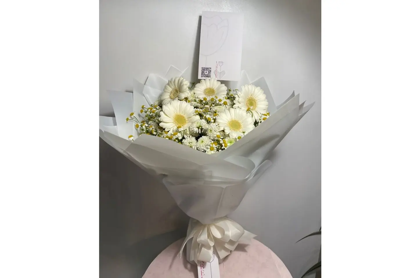Giving Waves Bouquet