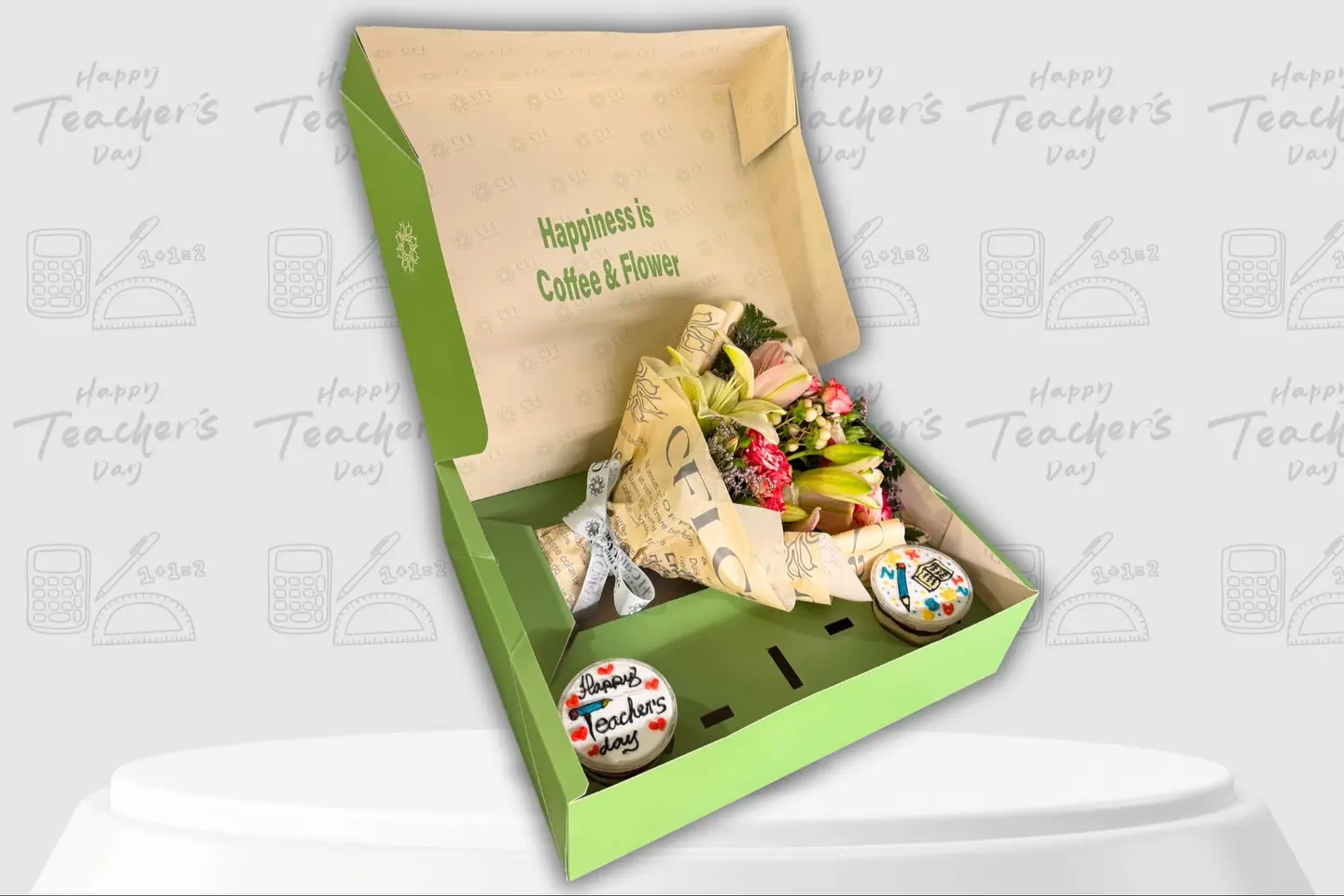 Teachers' Day Box   2 Cupcakes Flowers   Large Size