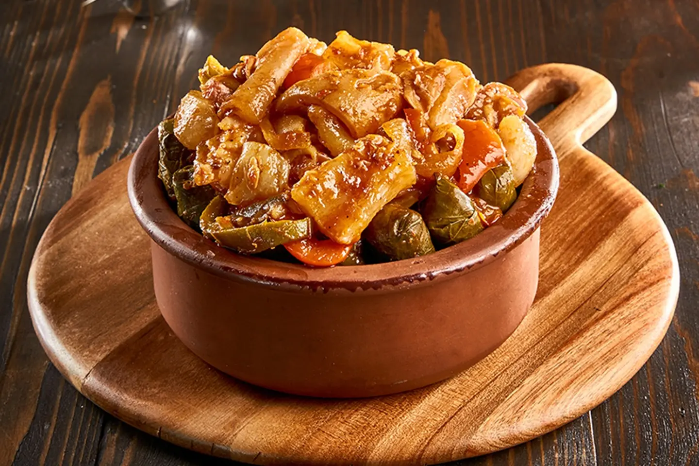 طاجن كوارع مع ورق العنب