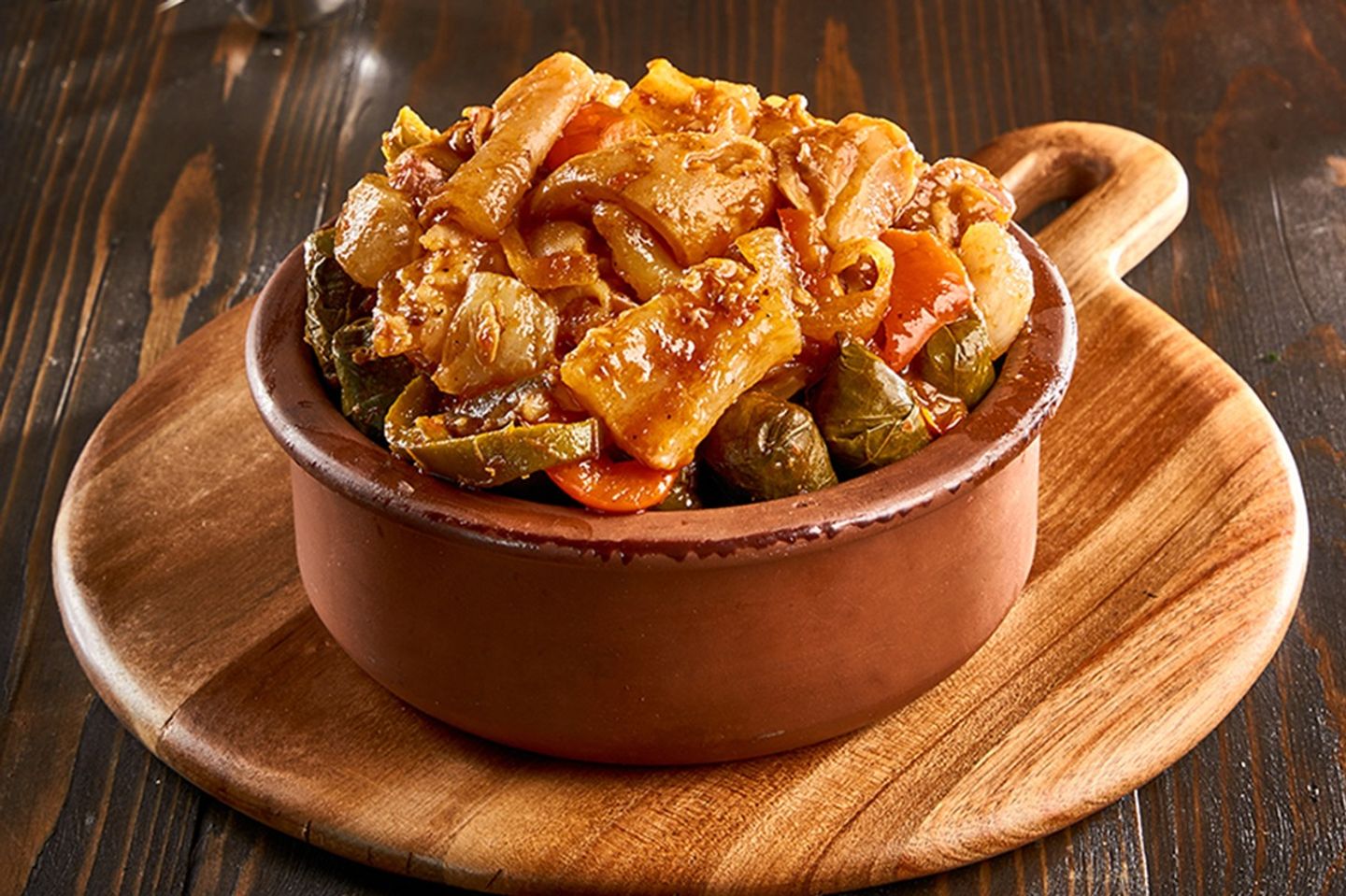 طاجن كوارع مع ورق العنب