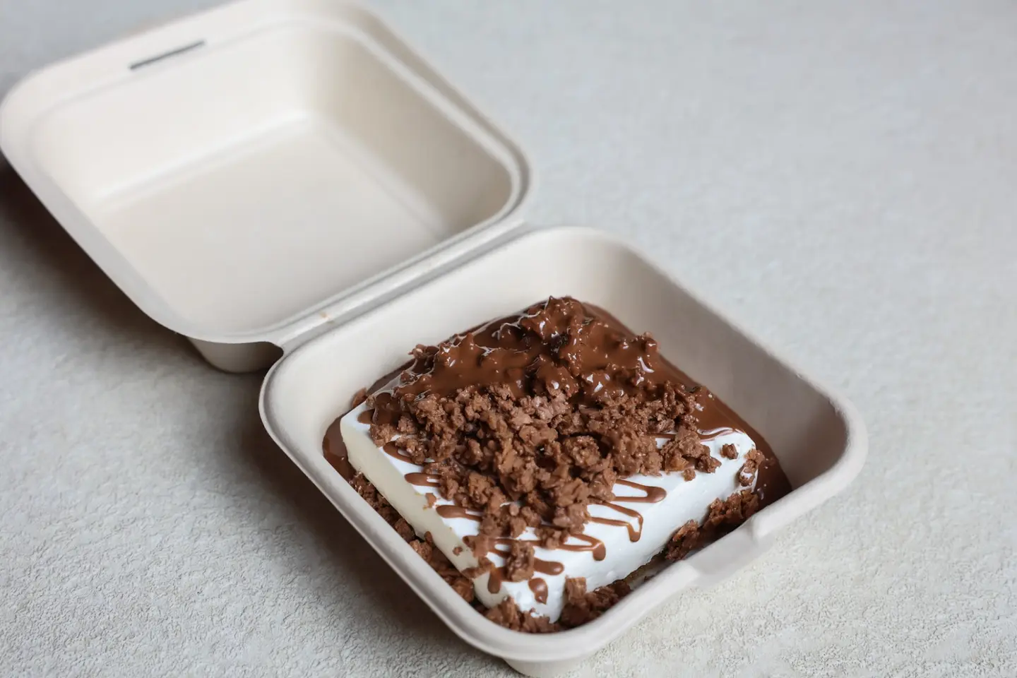 Crunchy Chocolate Cake