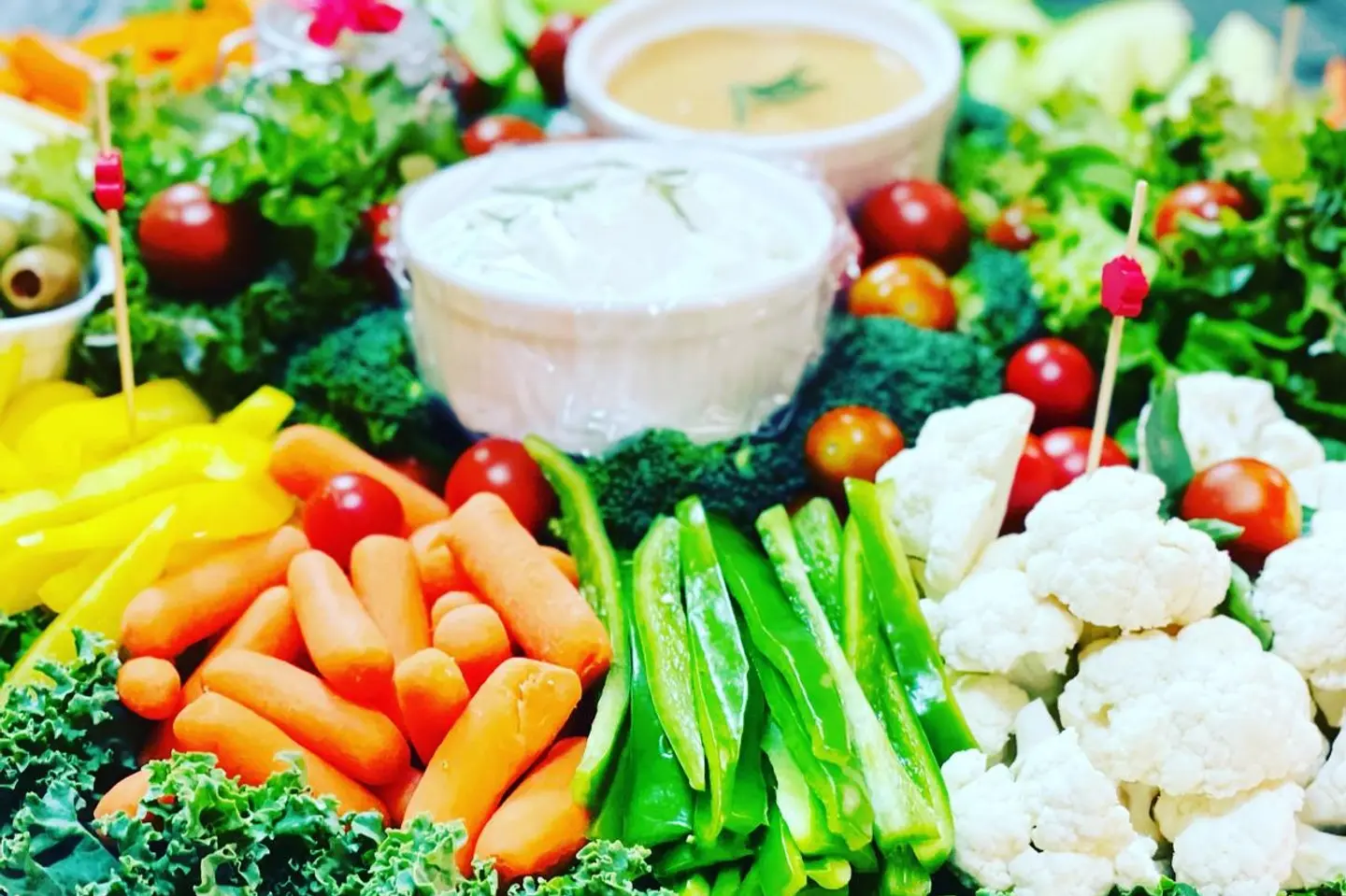 طبق خضروات حجم كبير