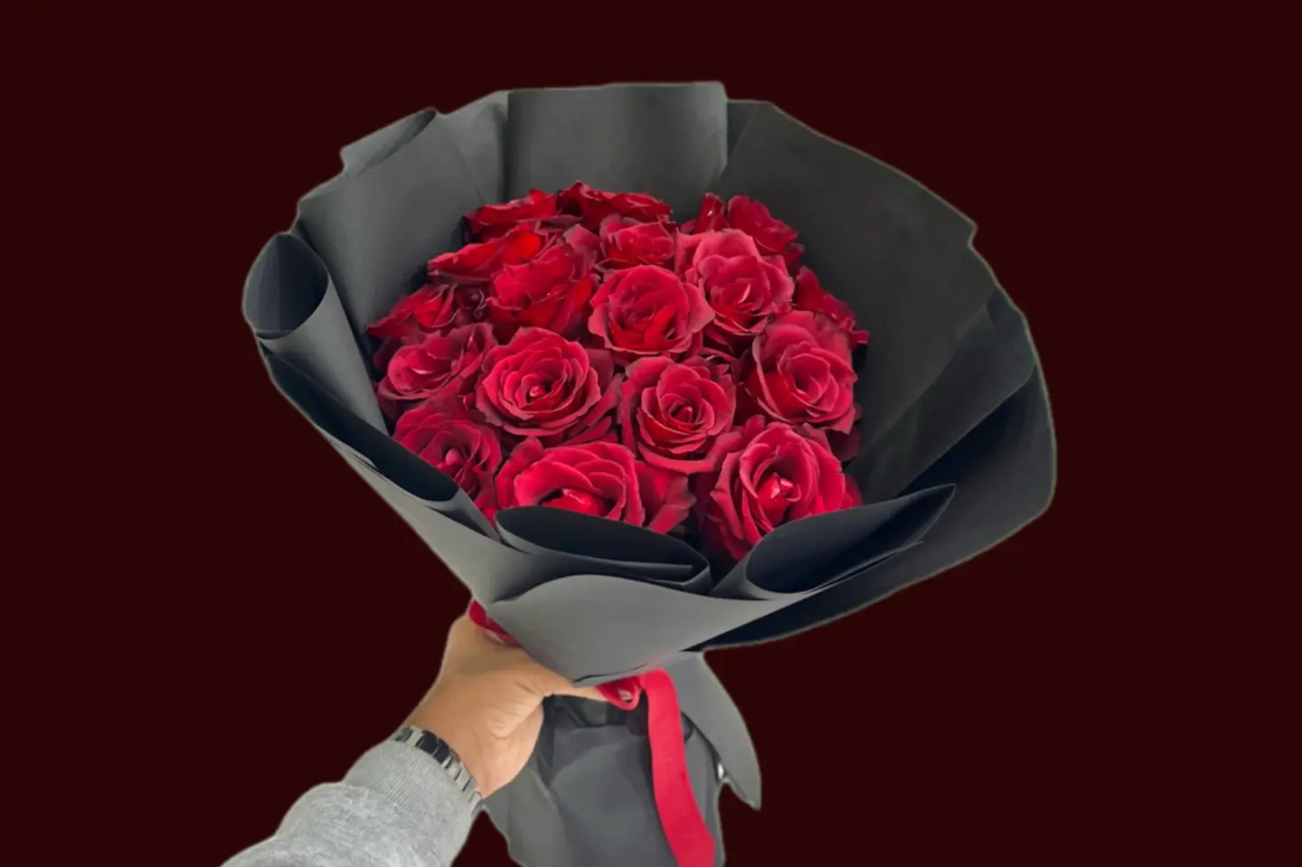 Red Roses Bouquet Black Packaging 32