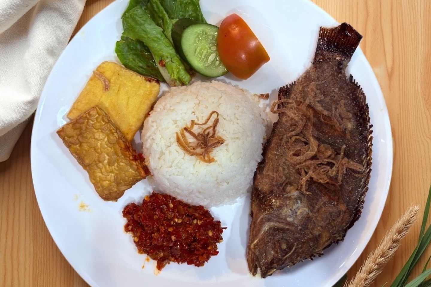 Paket Ikan Goreng