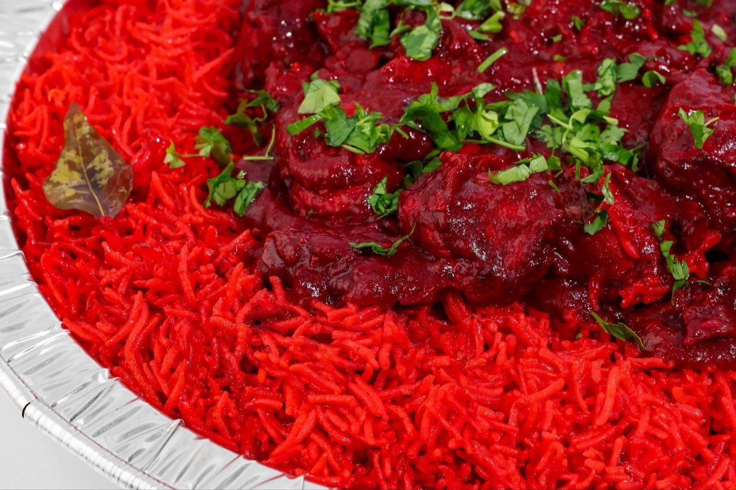 دجاج خمسـة وستين وسط