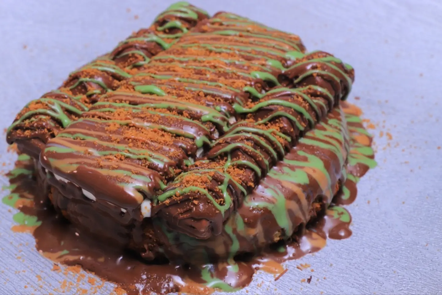 ملكي ساندوتش كيندر