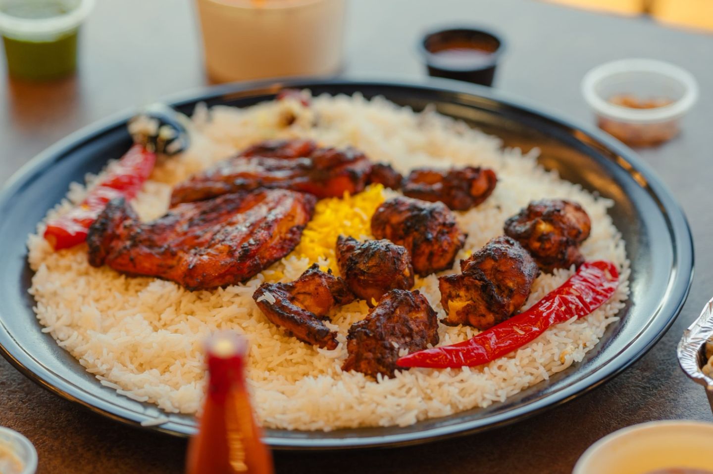 أوصال دجاج مع الأرز - أوصال مع رز شعبي