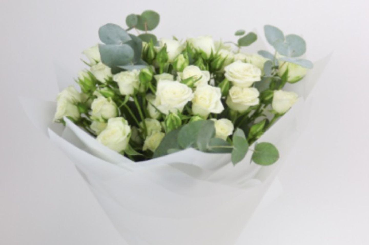 Bouquet Of Lights 10 Baby Roses