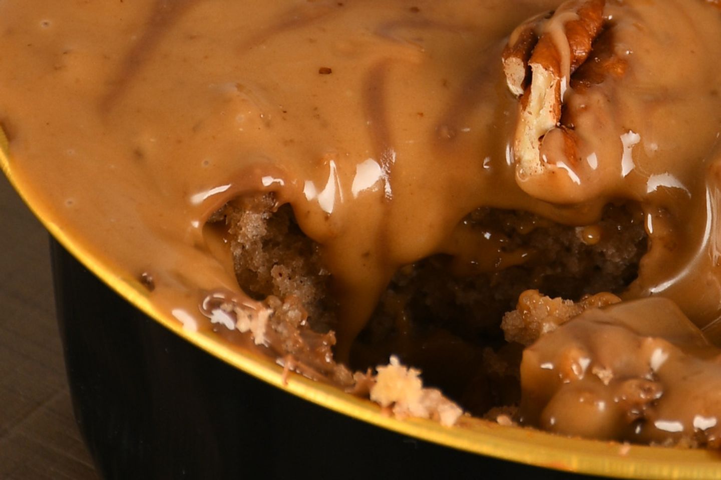 Pecan And Salted Caramel Cakes