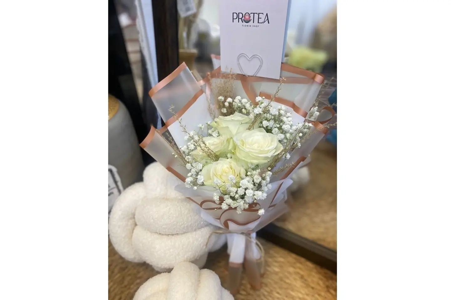 Protea 2