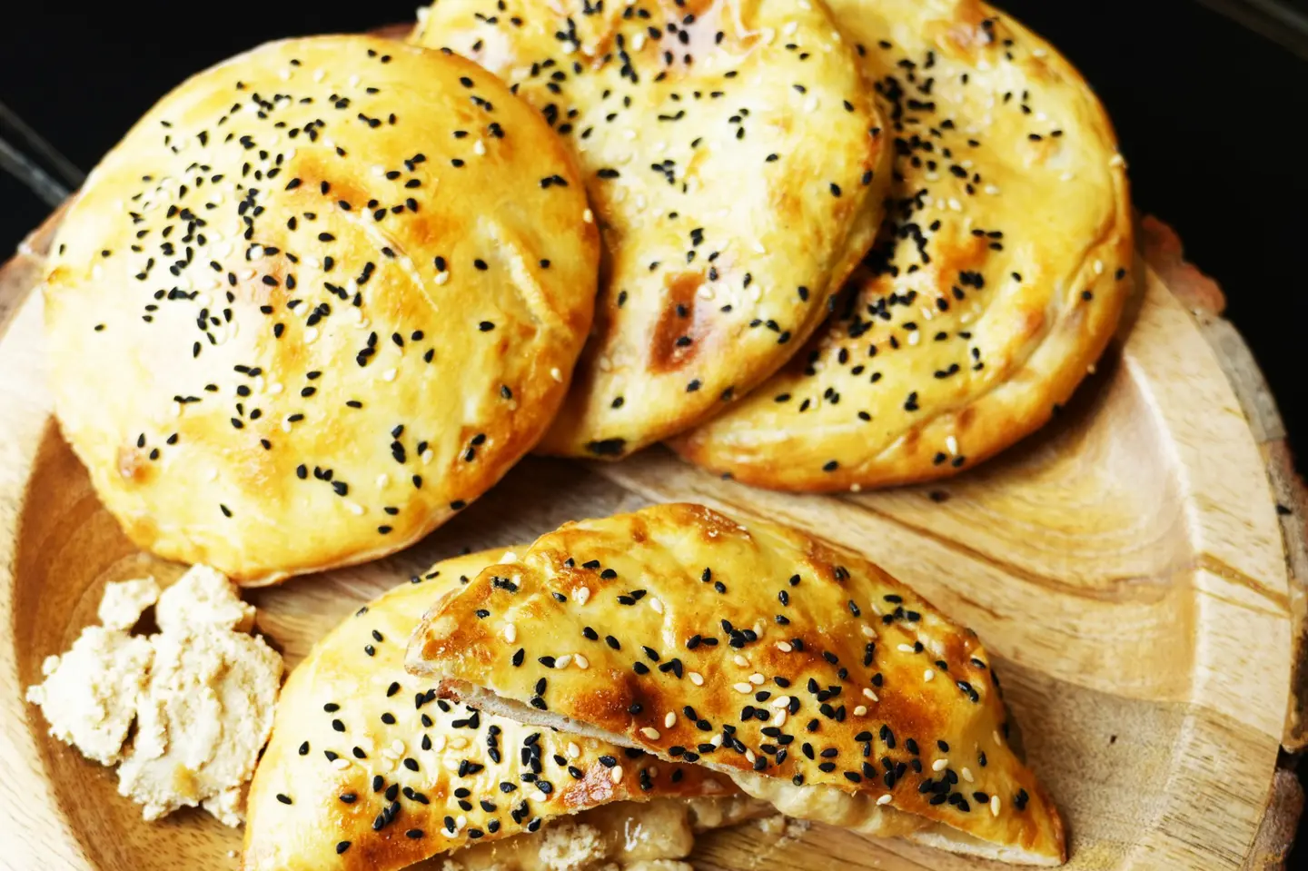 جبن بالطحينة