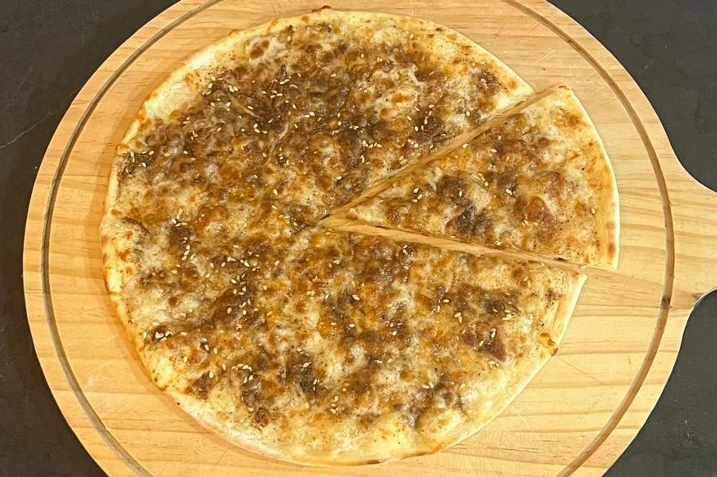 قشقوان وموزريلا بالدقة