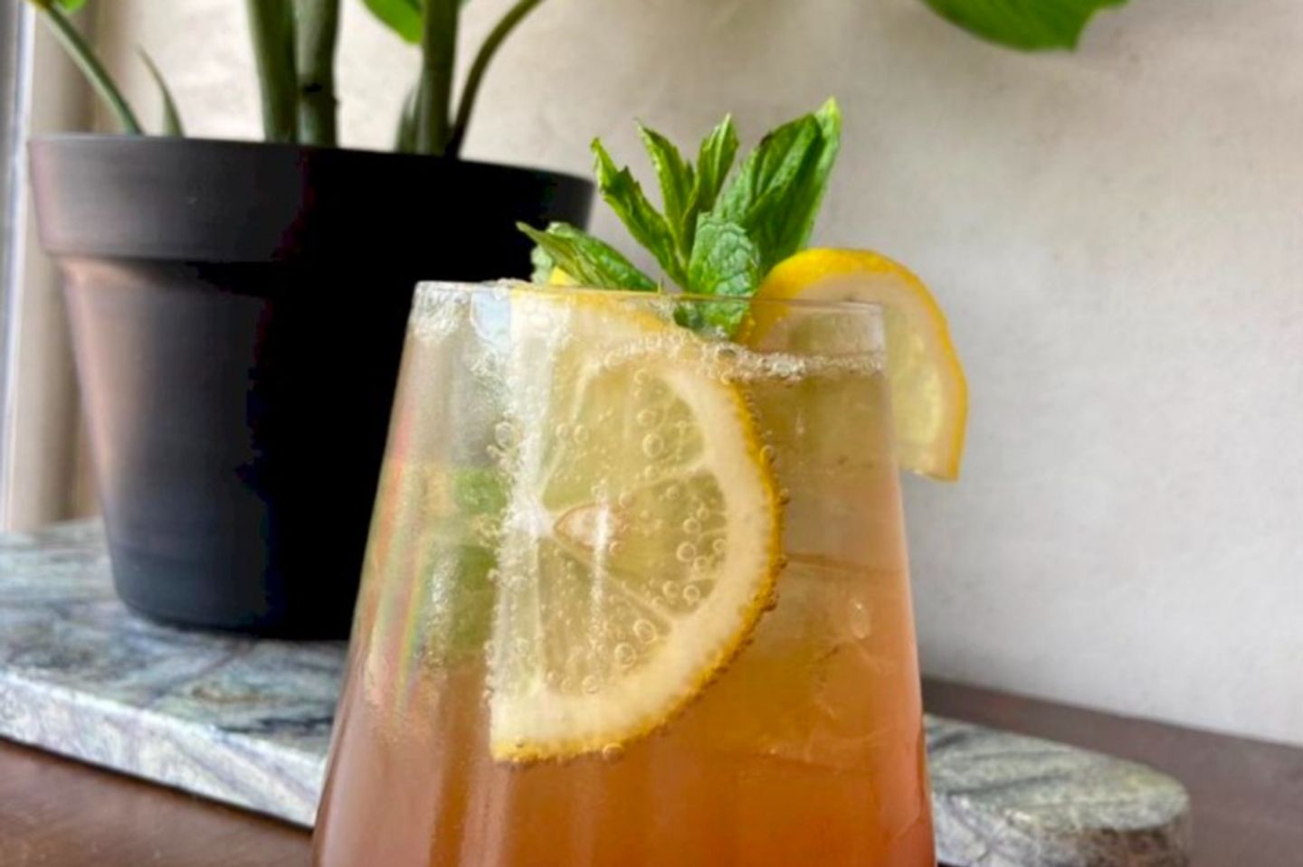 Peach Iced Tea Mojito