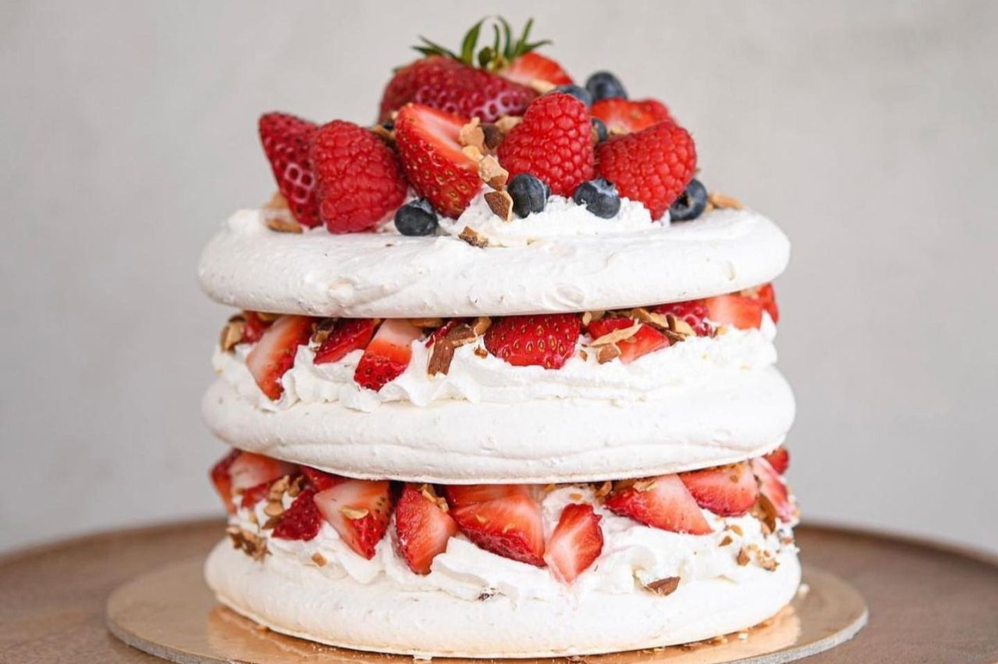 Pavlova Cake - Mini