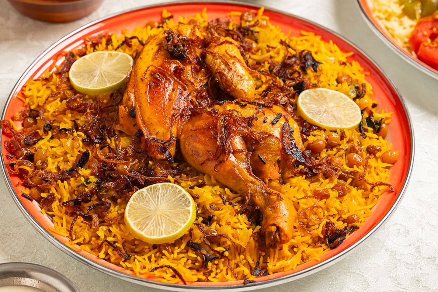 حبة دجاج كاملة كبسة