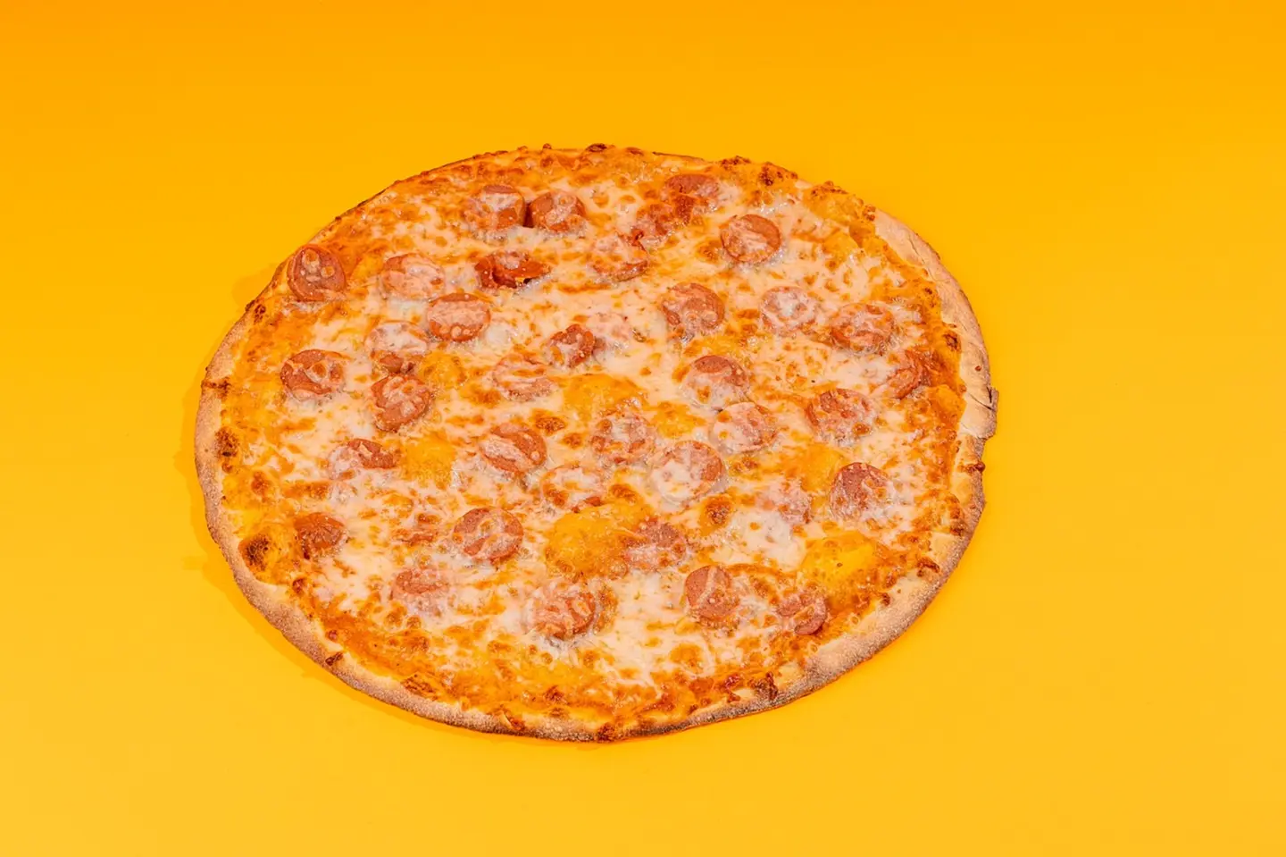 بيتزا نقانق