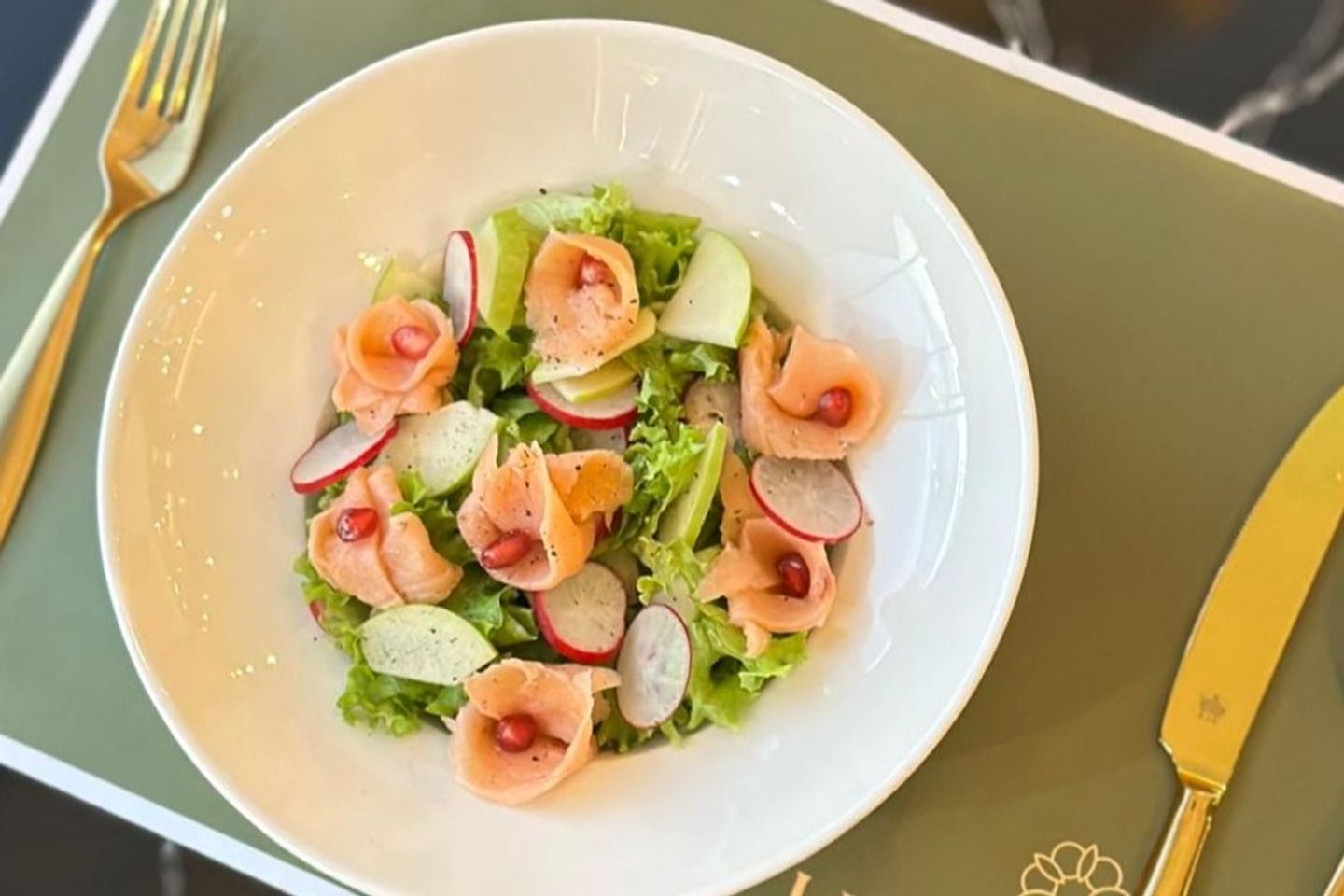 Smoked Salmon Salad