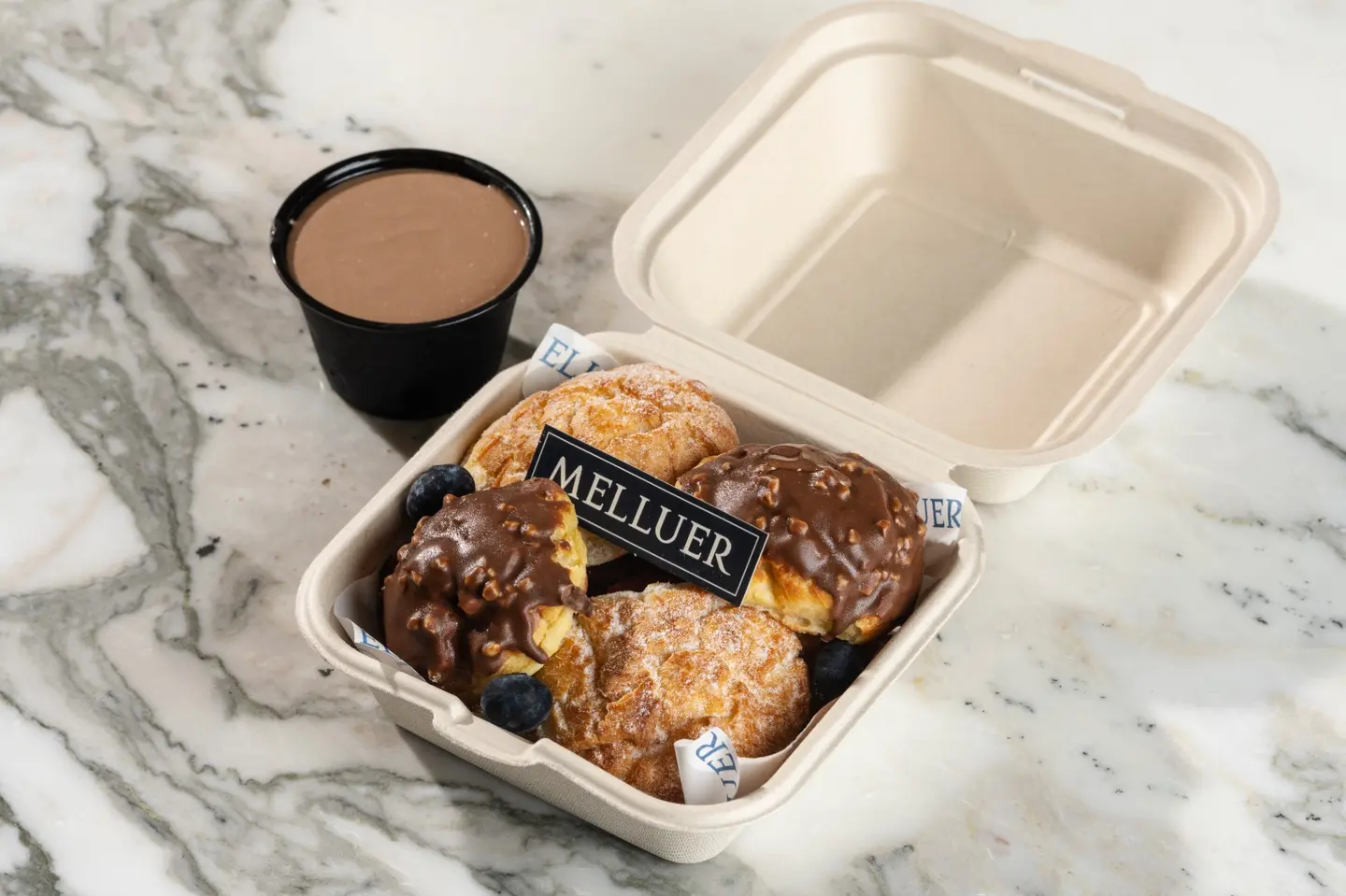 Custard éclairs With Belgian Chocolate Sauce