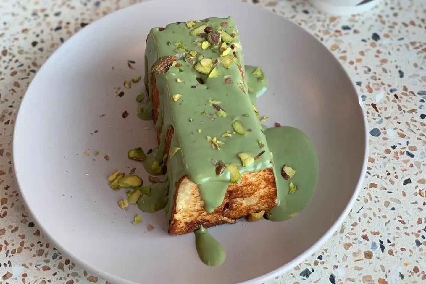 فرنش توست بستاشيو