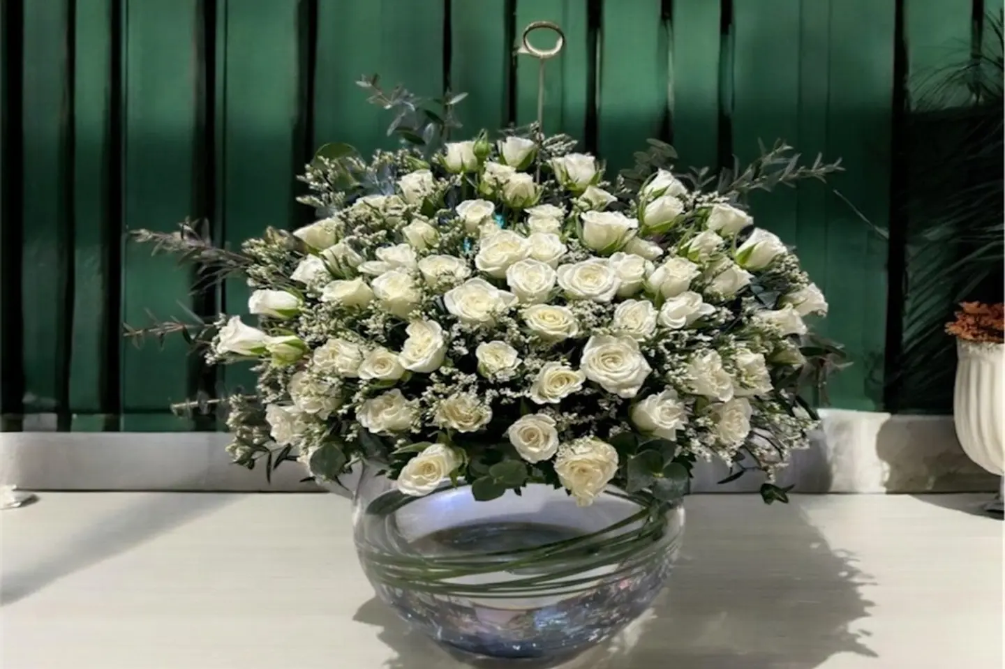 الفازا البيضاء المميزة