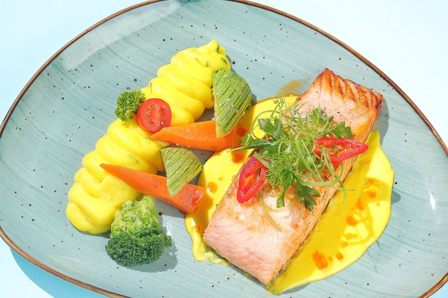 Saffron Cream Salmon