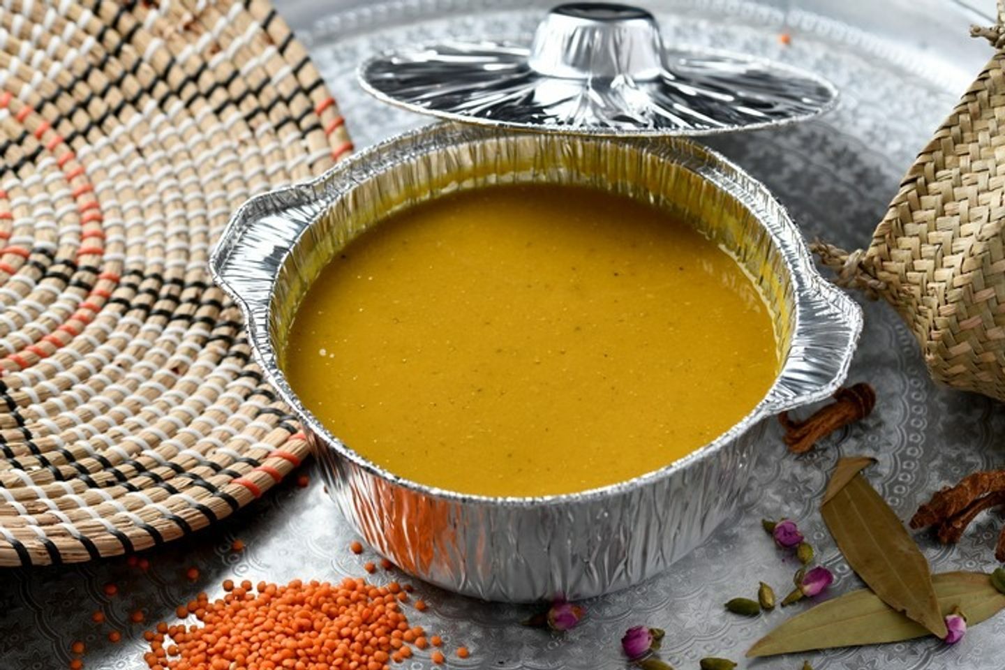 قدر شوربة عدس
