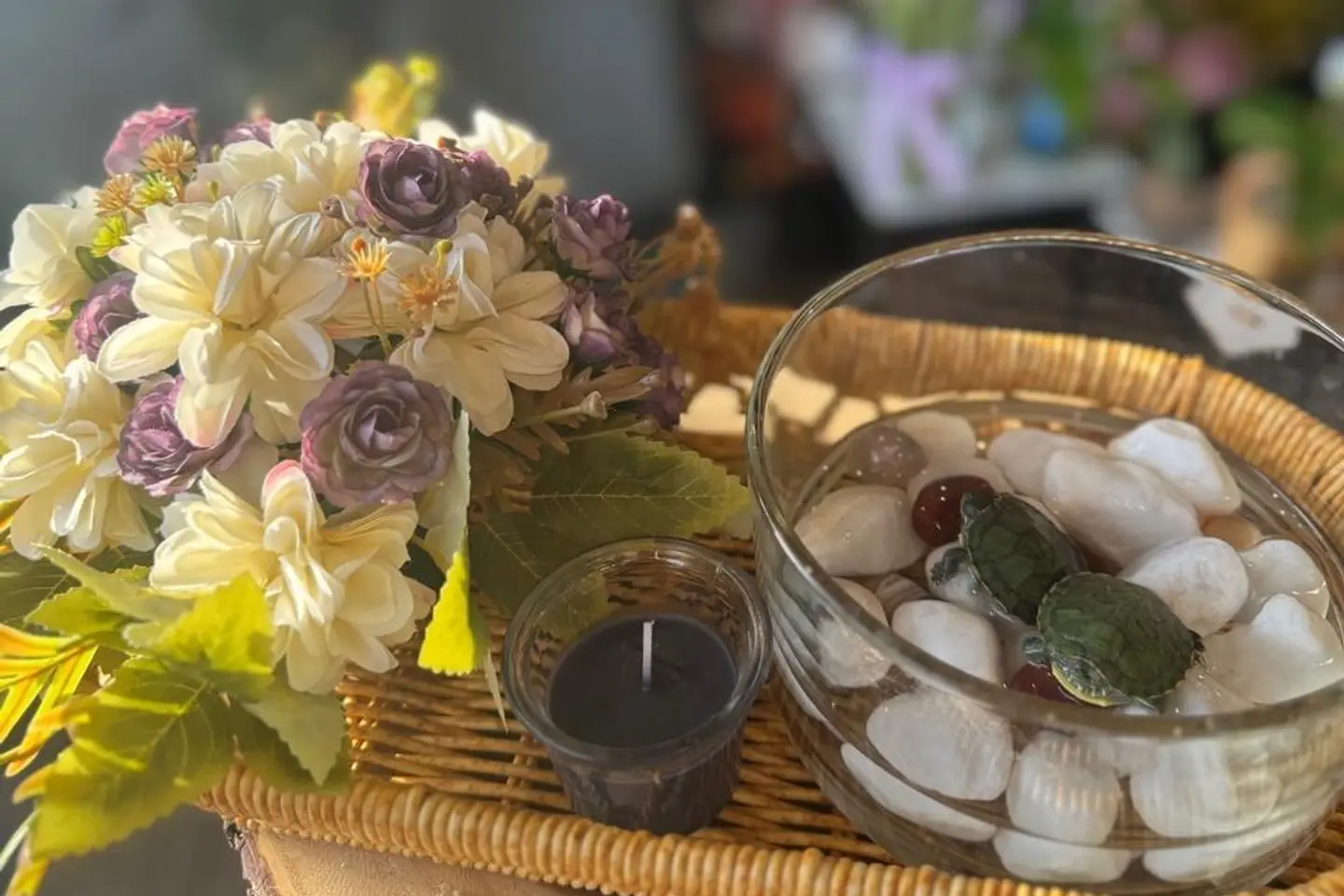 Gift Of Turtles, Roses And Candles