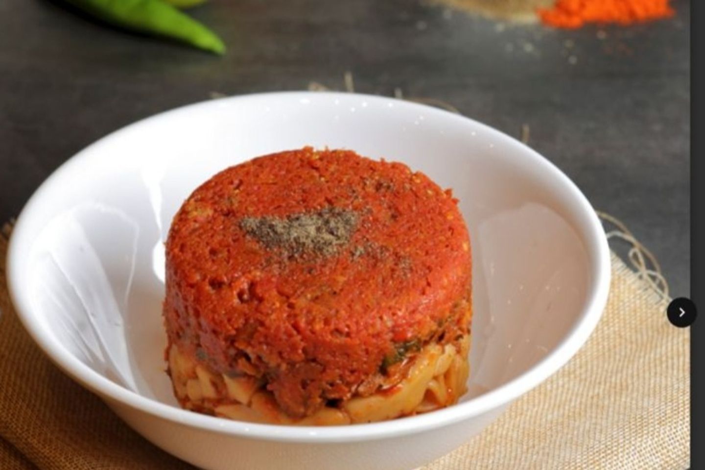 طاجن مكرونة باللحم