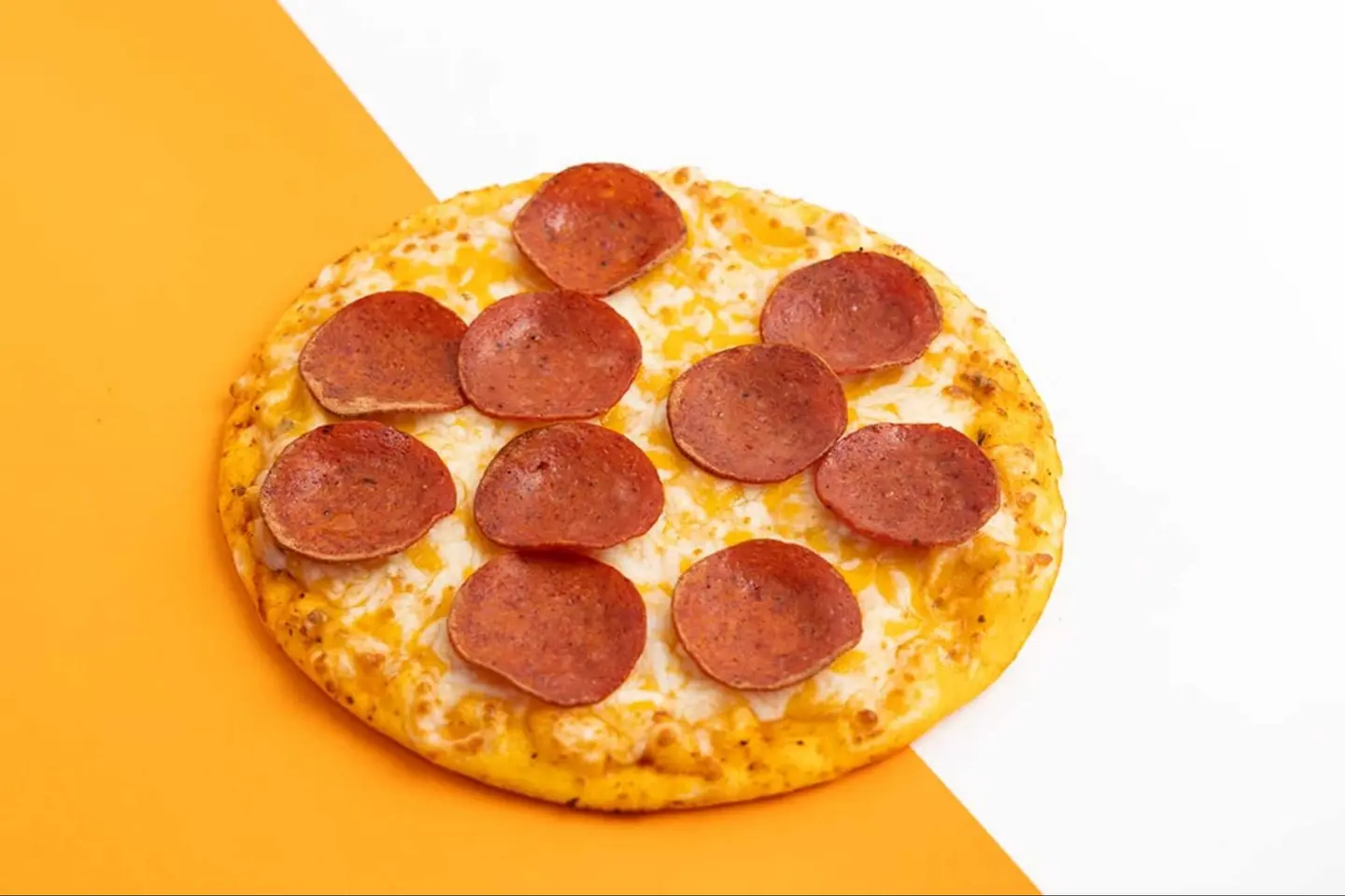 بيتزا ببروني - بحجم متوسط