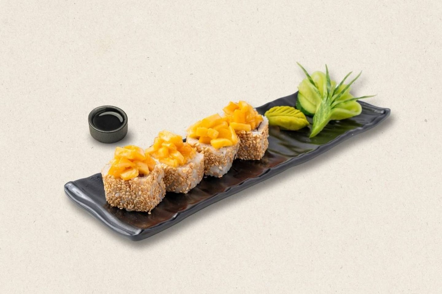 Fusion Salmon Roll