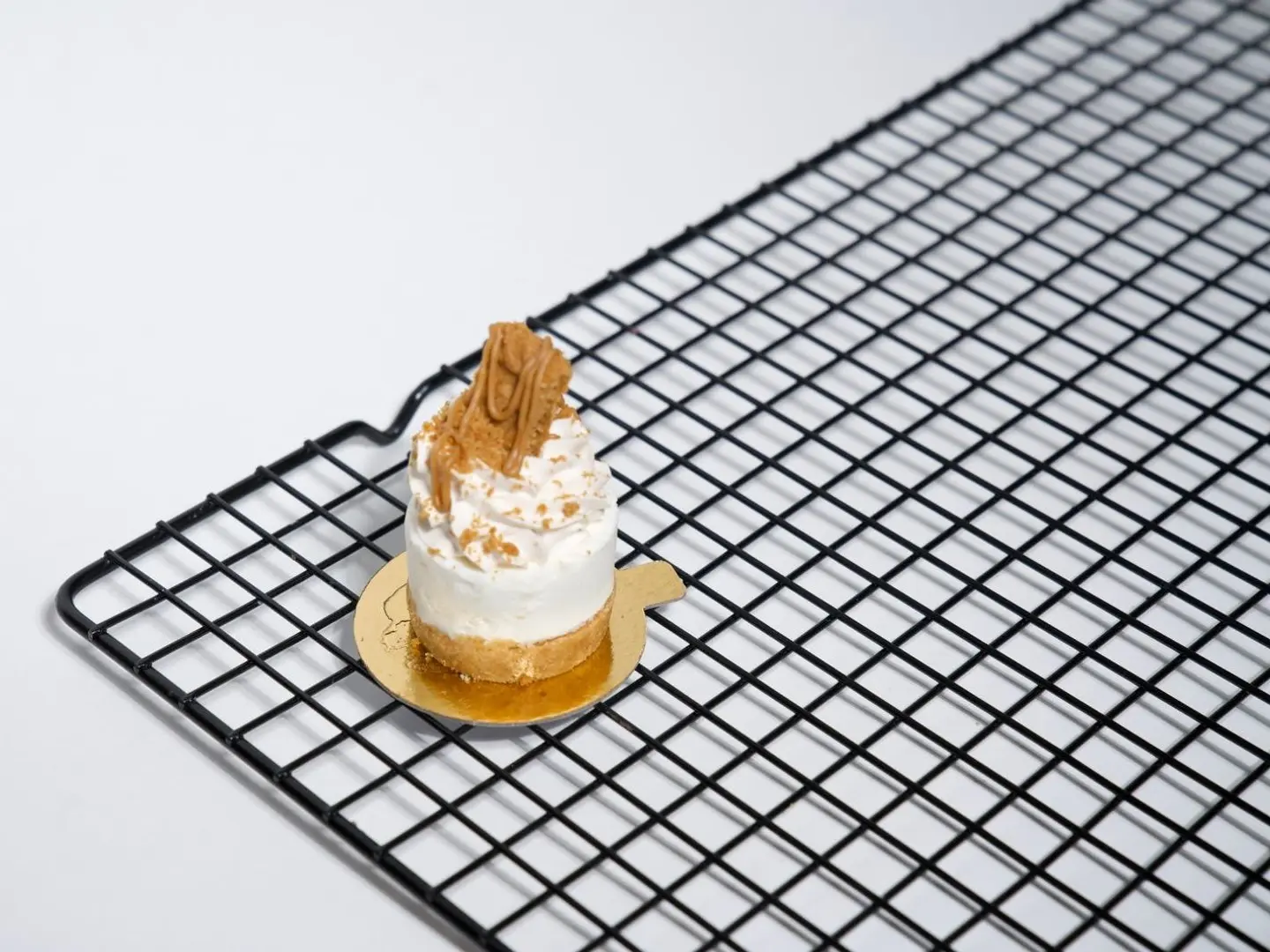Small Lotus Cheesecake