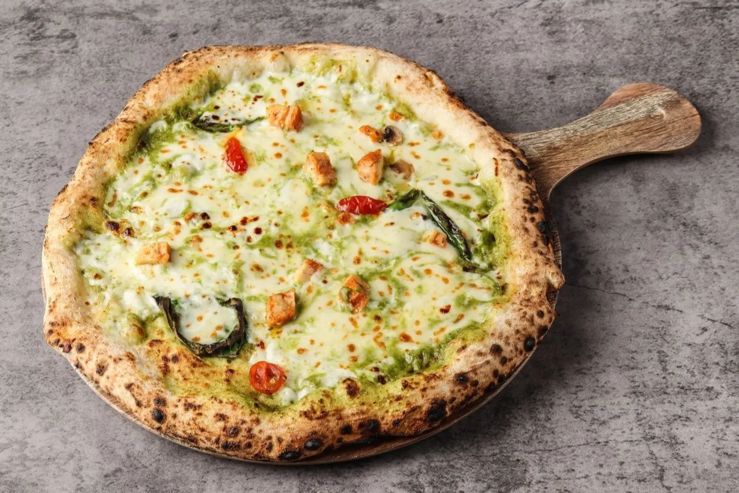 بيتزا بيستو دجاج