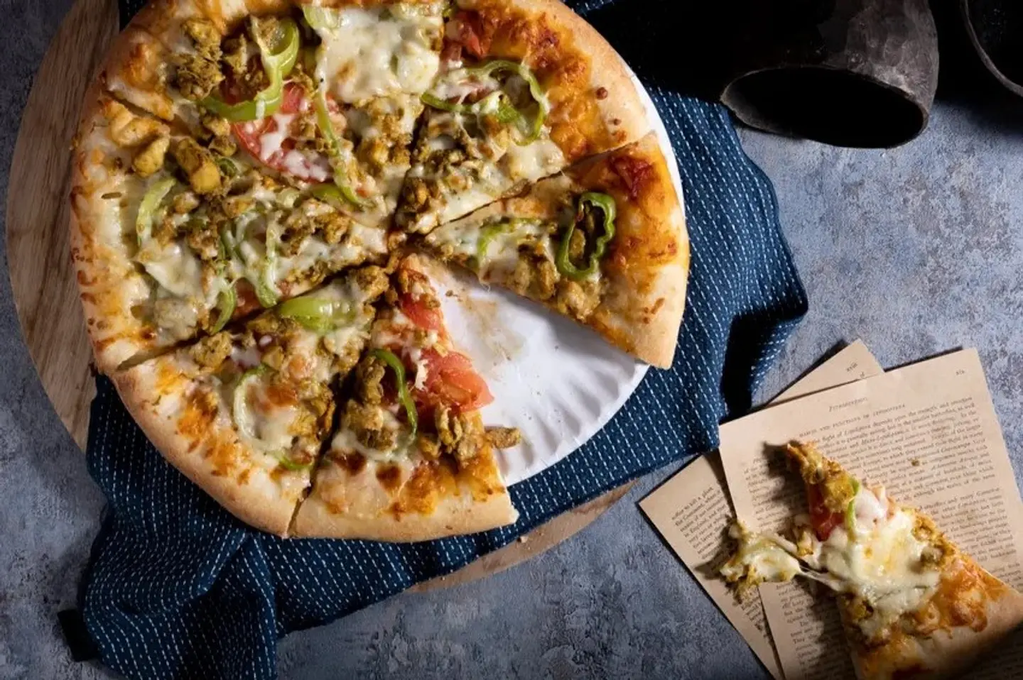 Small Chicken Pizza With Cheese