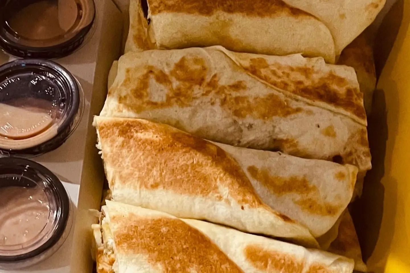 بوكس ساندويتشات كبدة