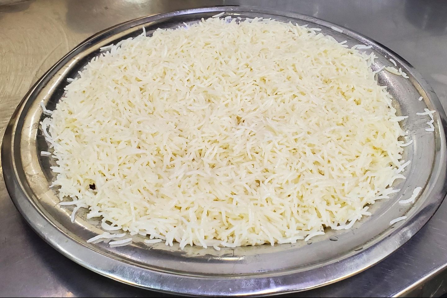 أرز بشاوري - نفر رز بشاوري
