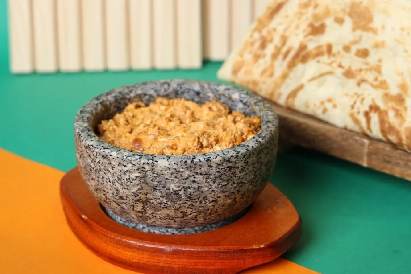 طبق بيض حصير