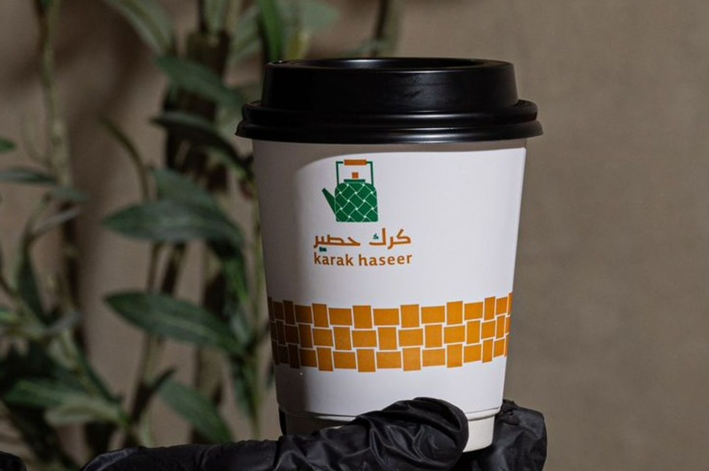 شاهي احمر