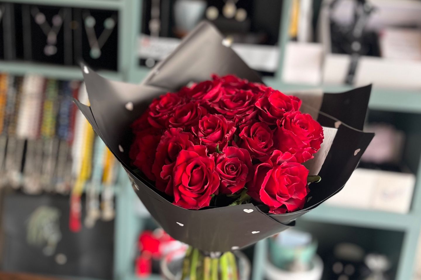 باقة الحُب المنهمر- وسط