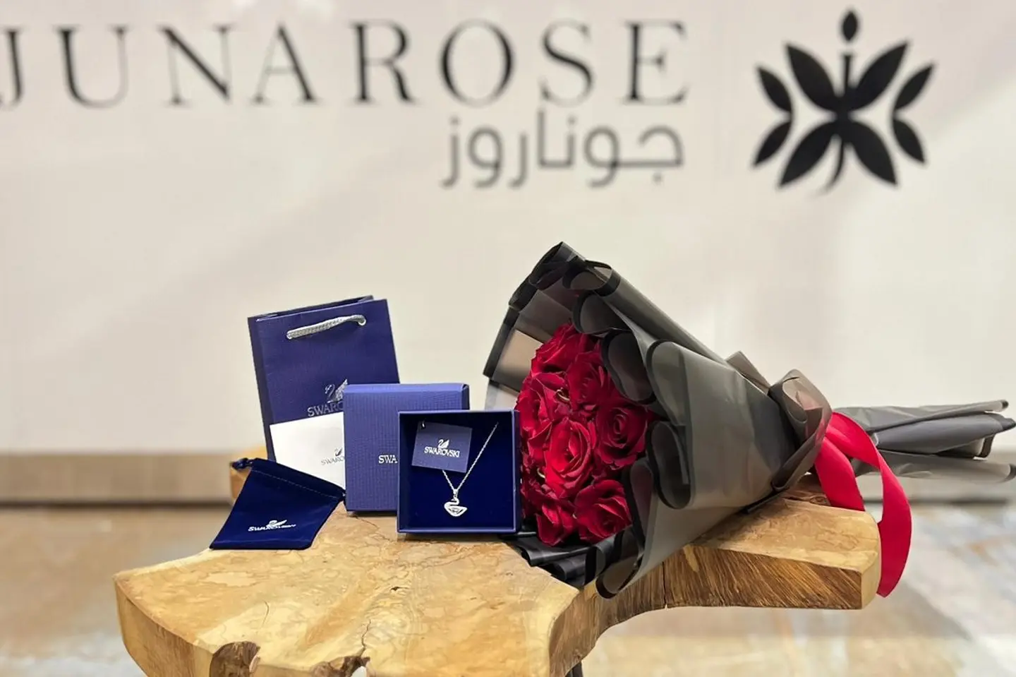 سوارفسكي و ورد ١