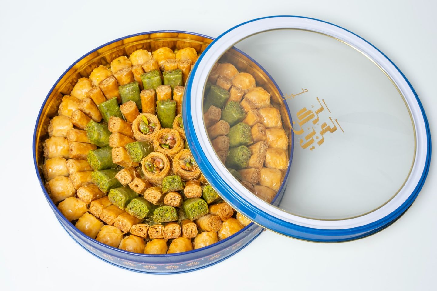 علبة بقلاوة