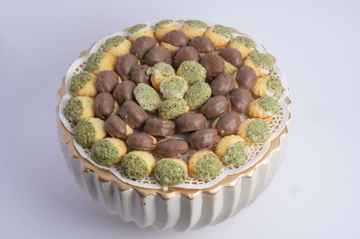 صينية دائري بتفور