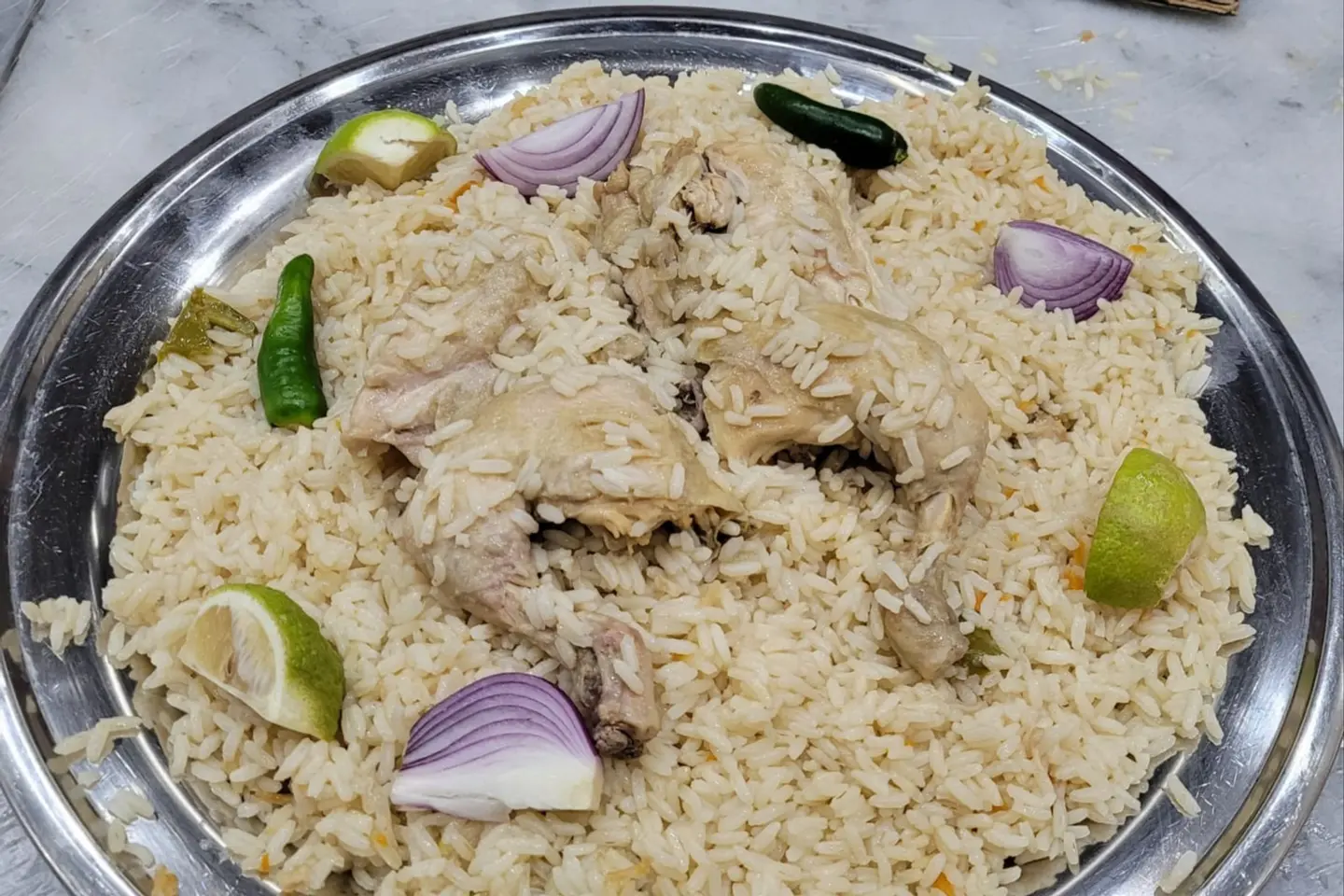 نص دجاج مضغوط رز ابو بنت ابيض