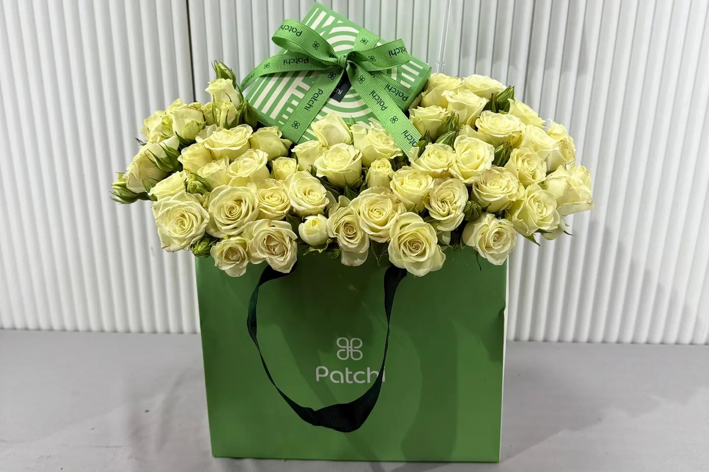 Hala Bachi With Flower Arrangement