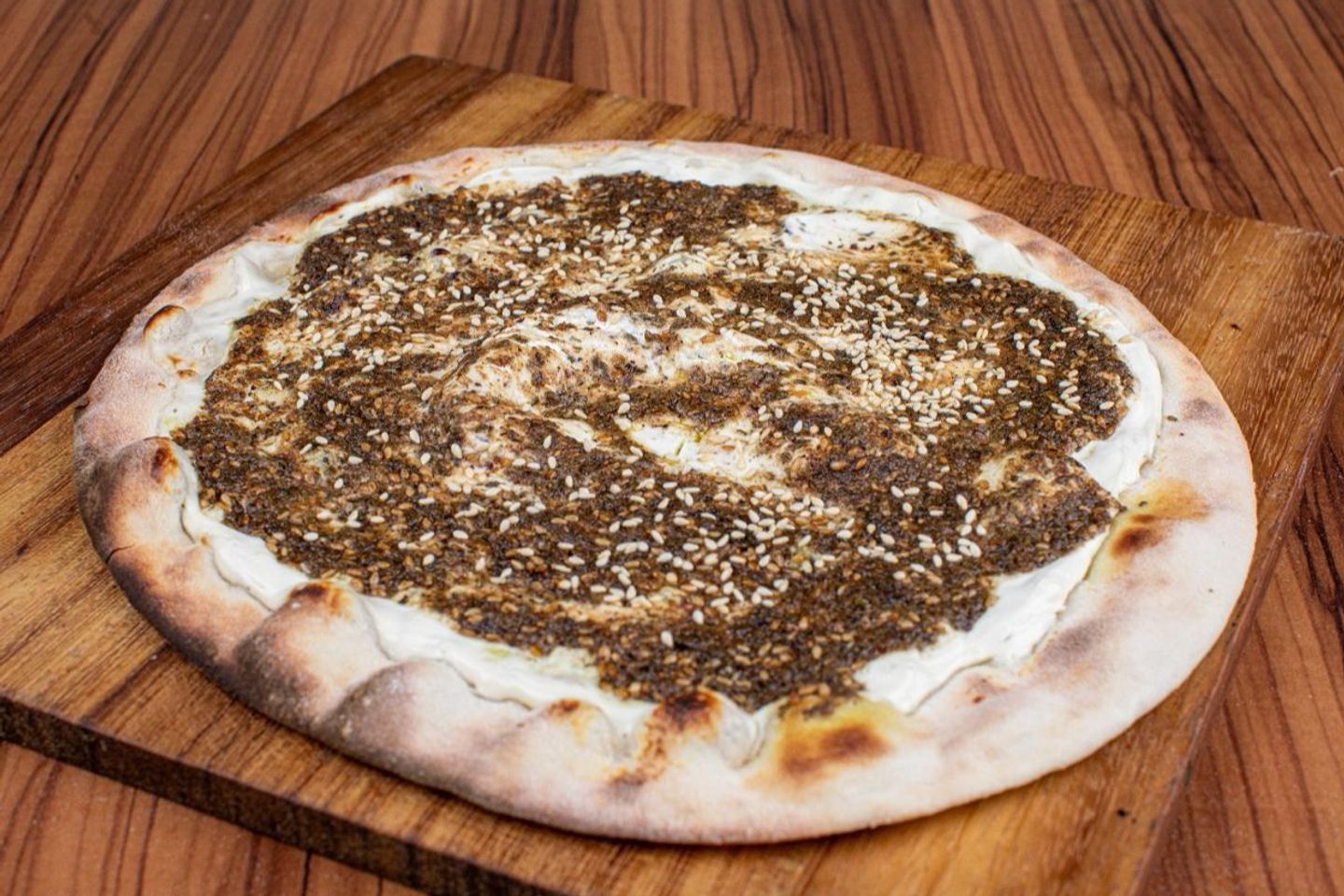 مناقيش زعتر ولبنة