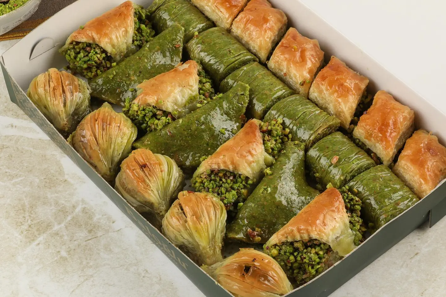 بقلاوة مشكل